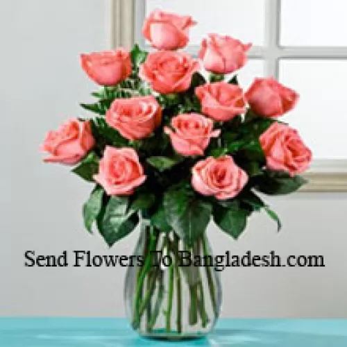 12 Rosas Cor-de-Rosa em um Vaso
