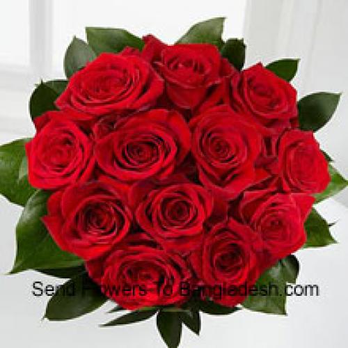 12 Elegant Red Roses