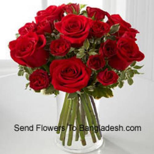 18 Lovely Red Roses in Vase